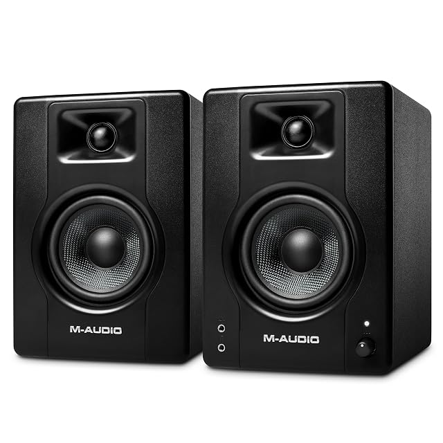 Pareja de monitores de escritorio M-Audio BX4 con woofers de Kevlar